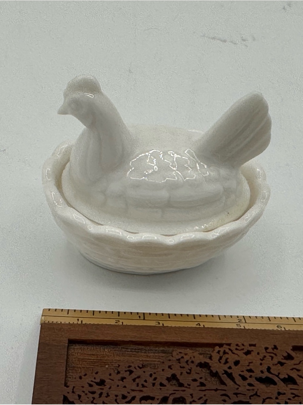 Vintage White Ceramic Milk Glass Hen On Nest Trinket Box Decor Chicken AB04